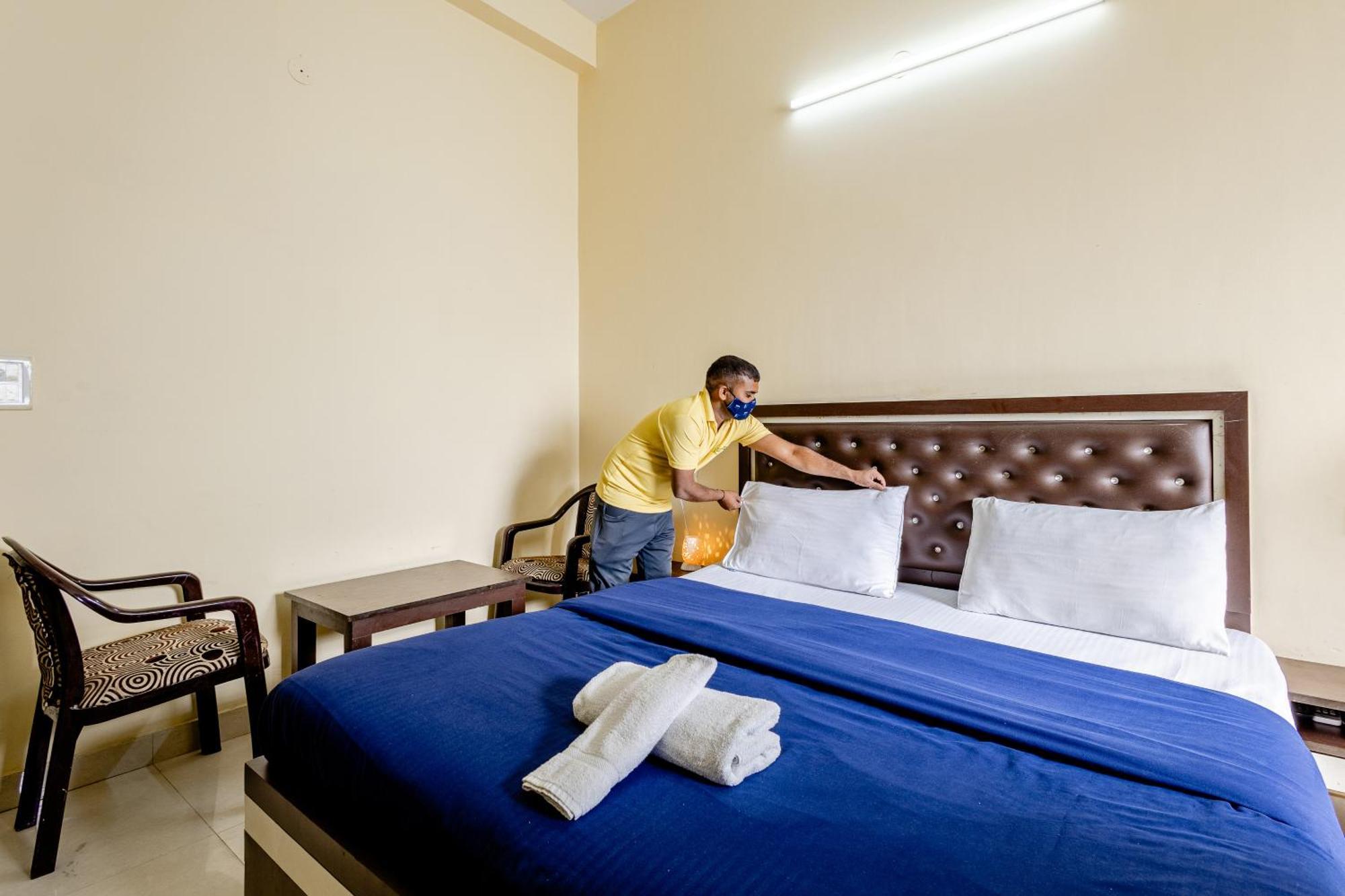 Lime Tree Studio Near Fortis Gurgaon Exteriör bild