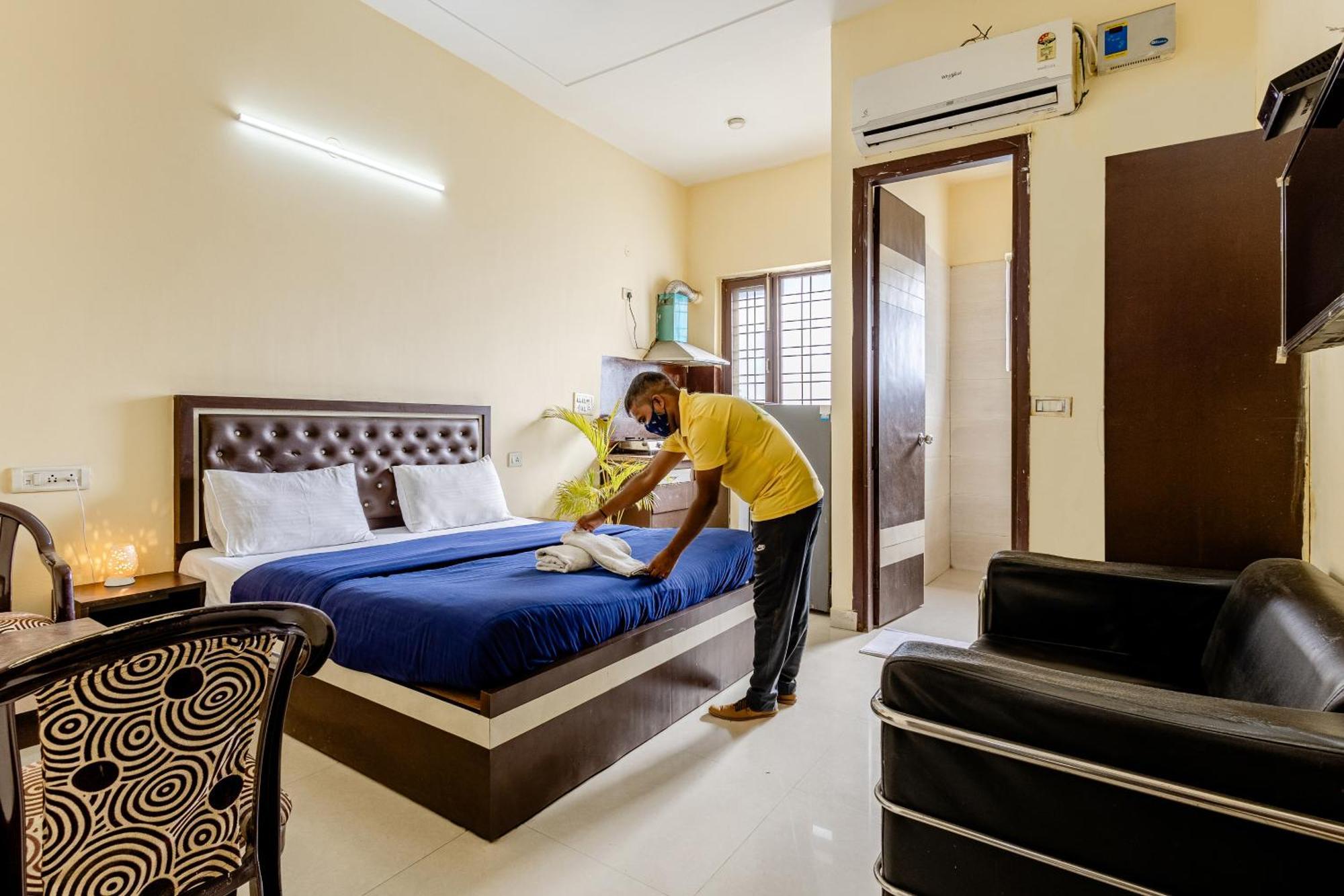 Lime Tree Studio Near Fortis Gurgaon Exteriör bild