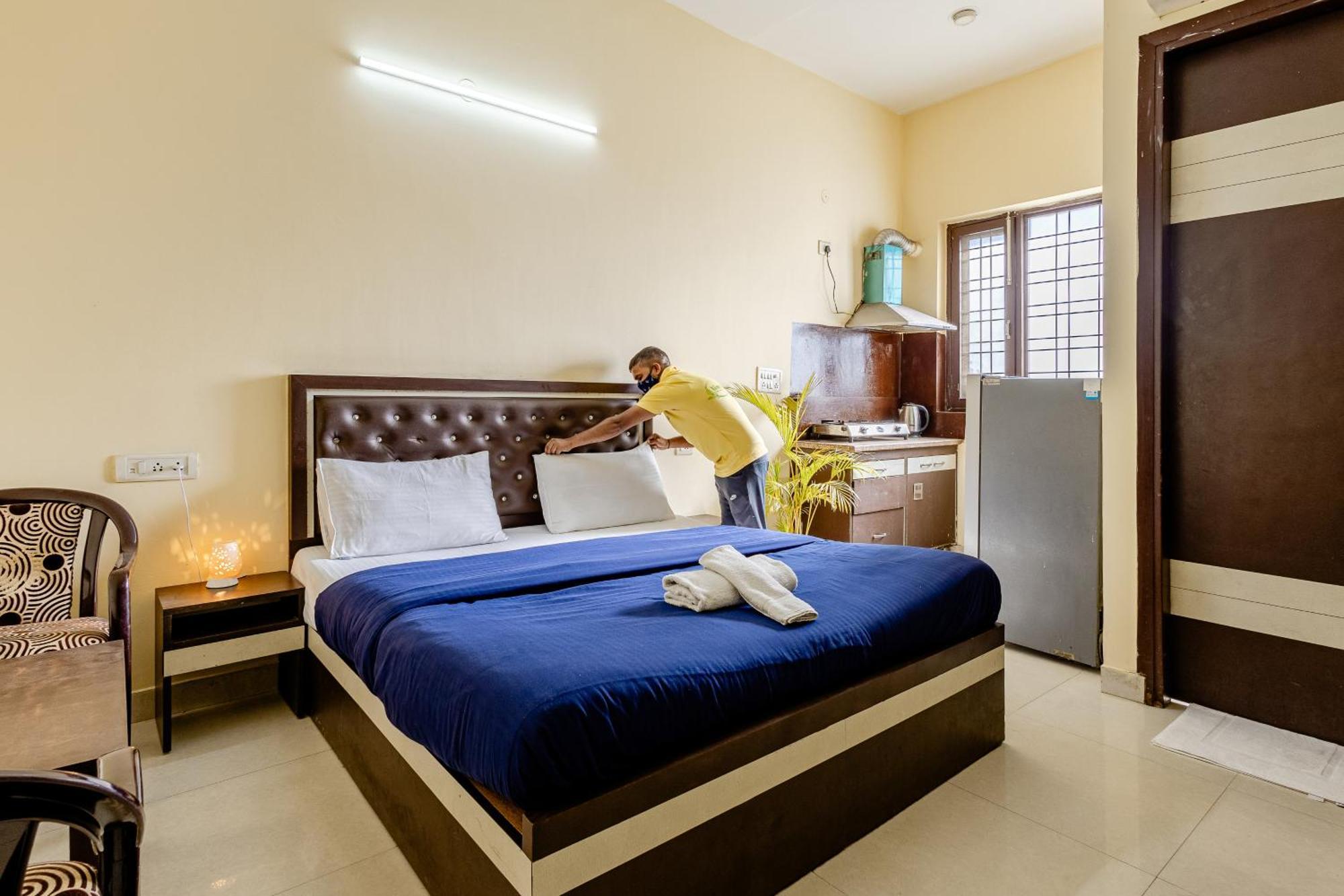 Lime Tree Studio Near Fortis Gurgaon Exteriör bild