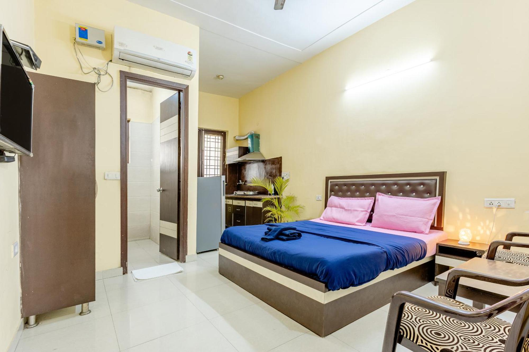 Lime Tree Studio Near Fortis Gurgaon Exteriör bild