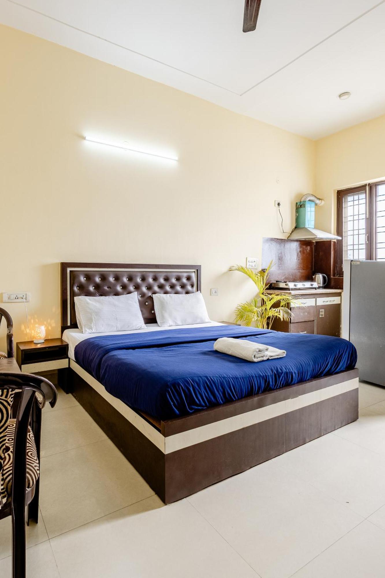 Lime Tree Studio Near Fortis Gurgaon Exteriör bild