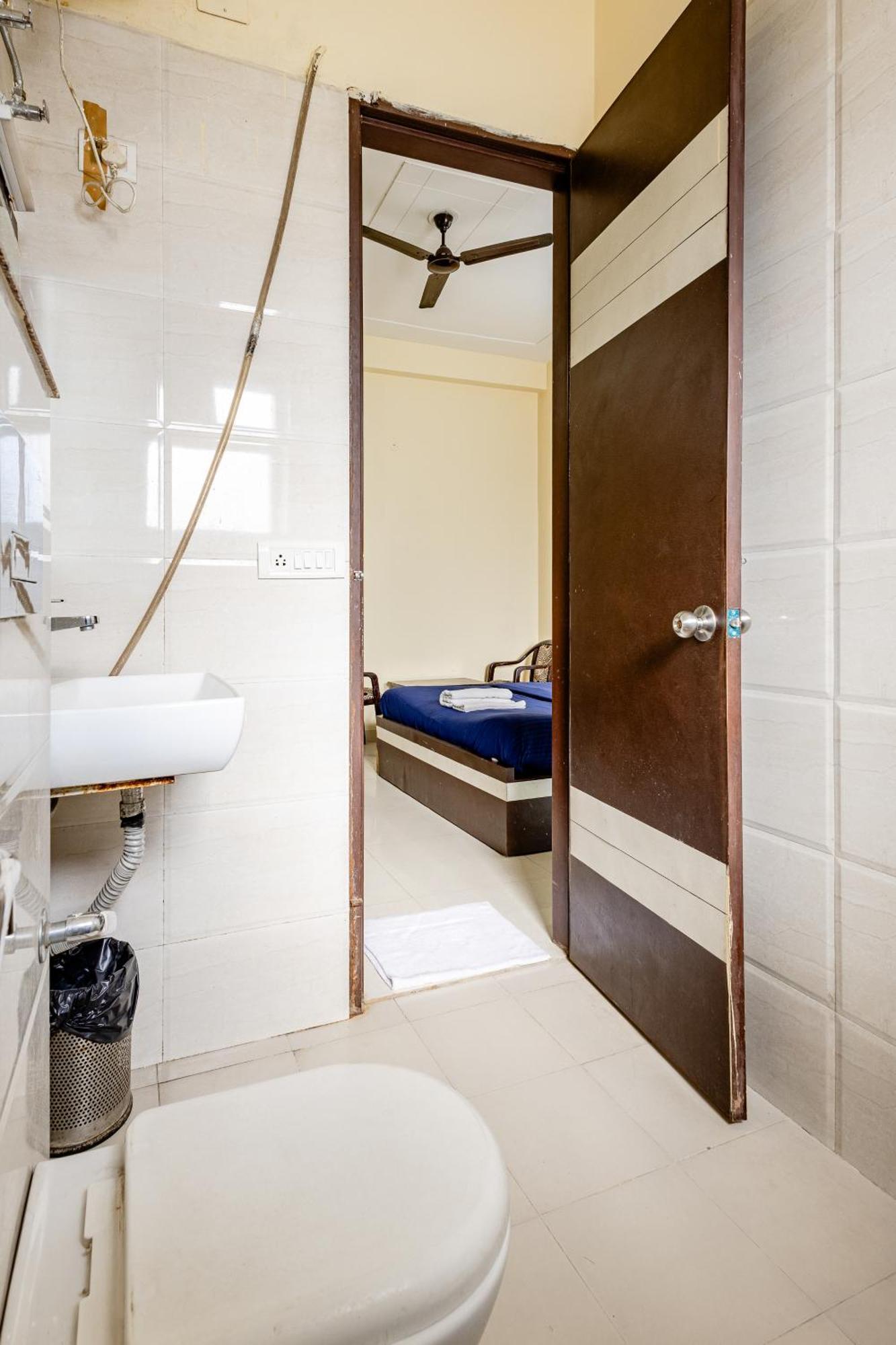 Lime Tree Studio Near Fortis Gurgaon Exteriör bild