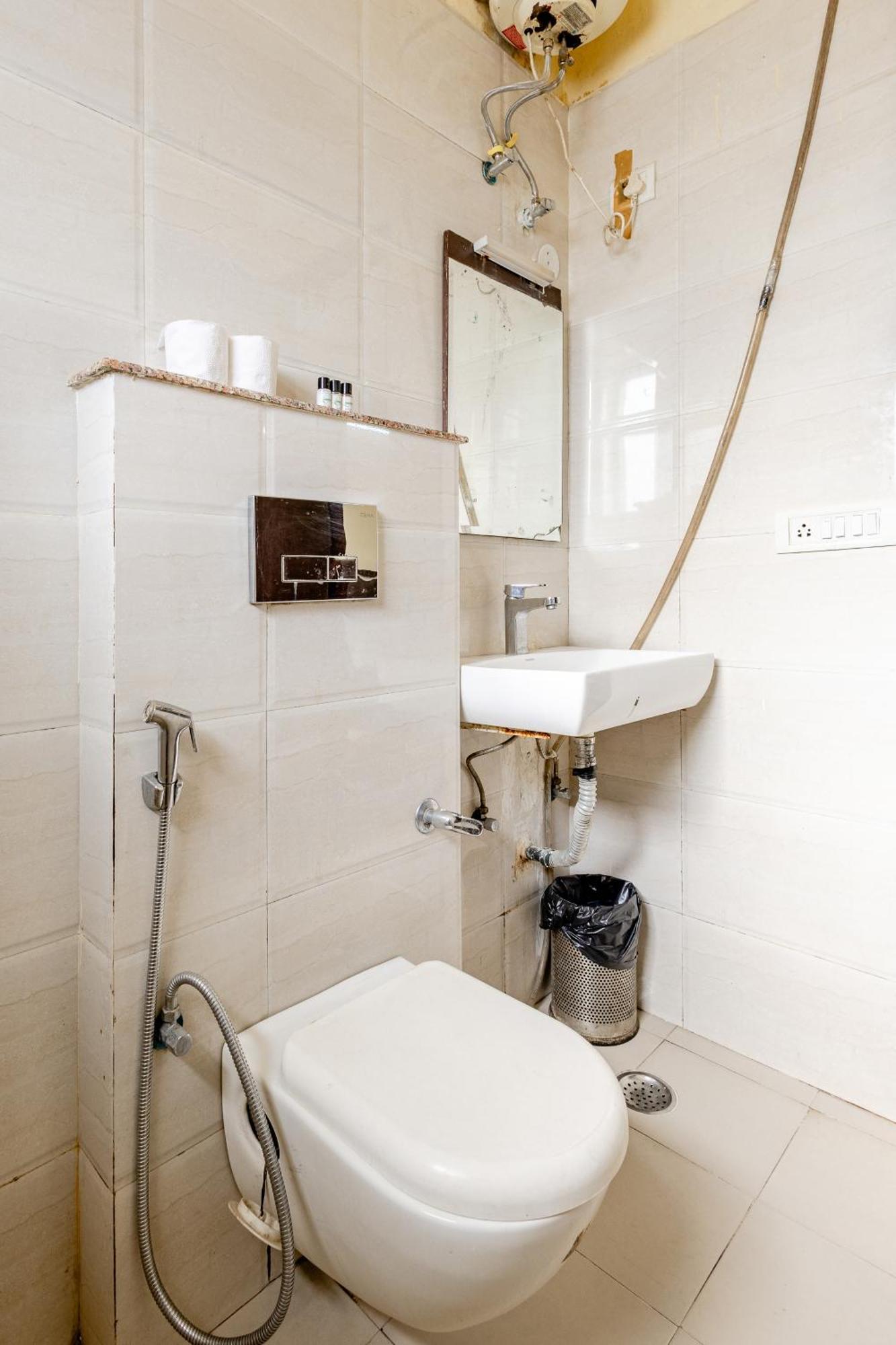 Lime Tree Studio Near Fortis Gurgaon Exteriör bild